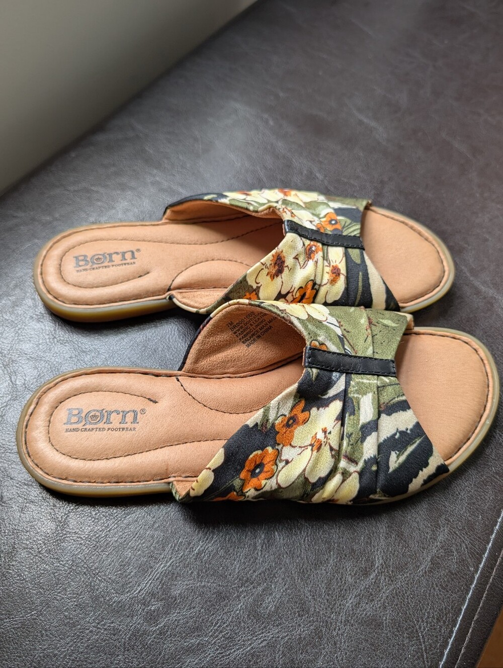 Born Agua Tropical Floral Slide Slip On Women's Sandals Sz 7